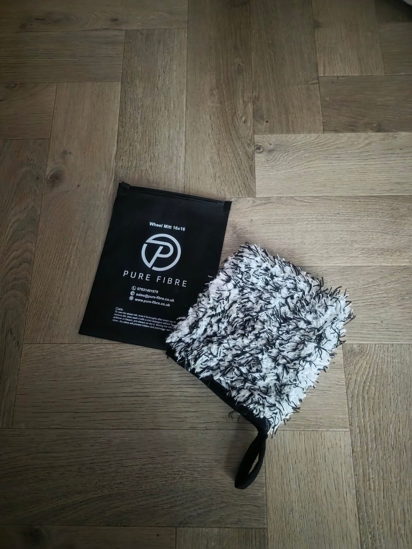Pure Fibre Wheel Mitt 16x16